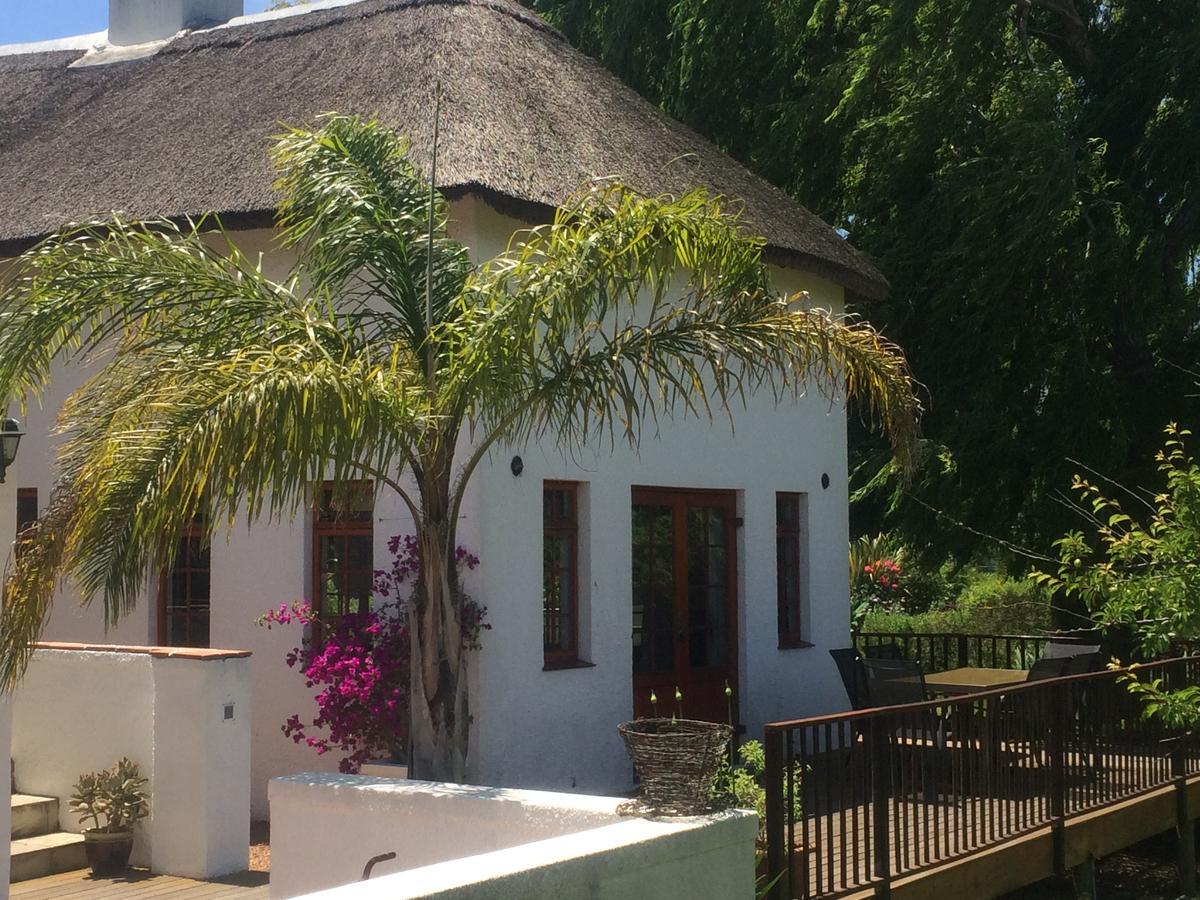 Acara Guesthouse & Cottages Stellenbosch Exterior photo